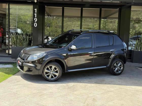 RENAULT SANDERO 1.6 STEPWAY 16V FLEX 4P AUTOMÁTICO
